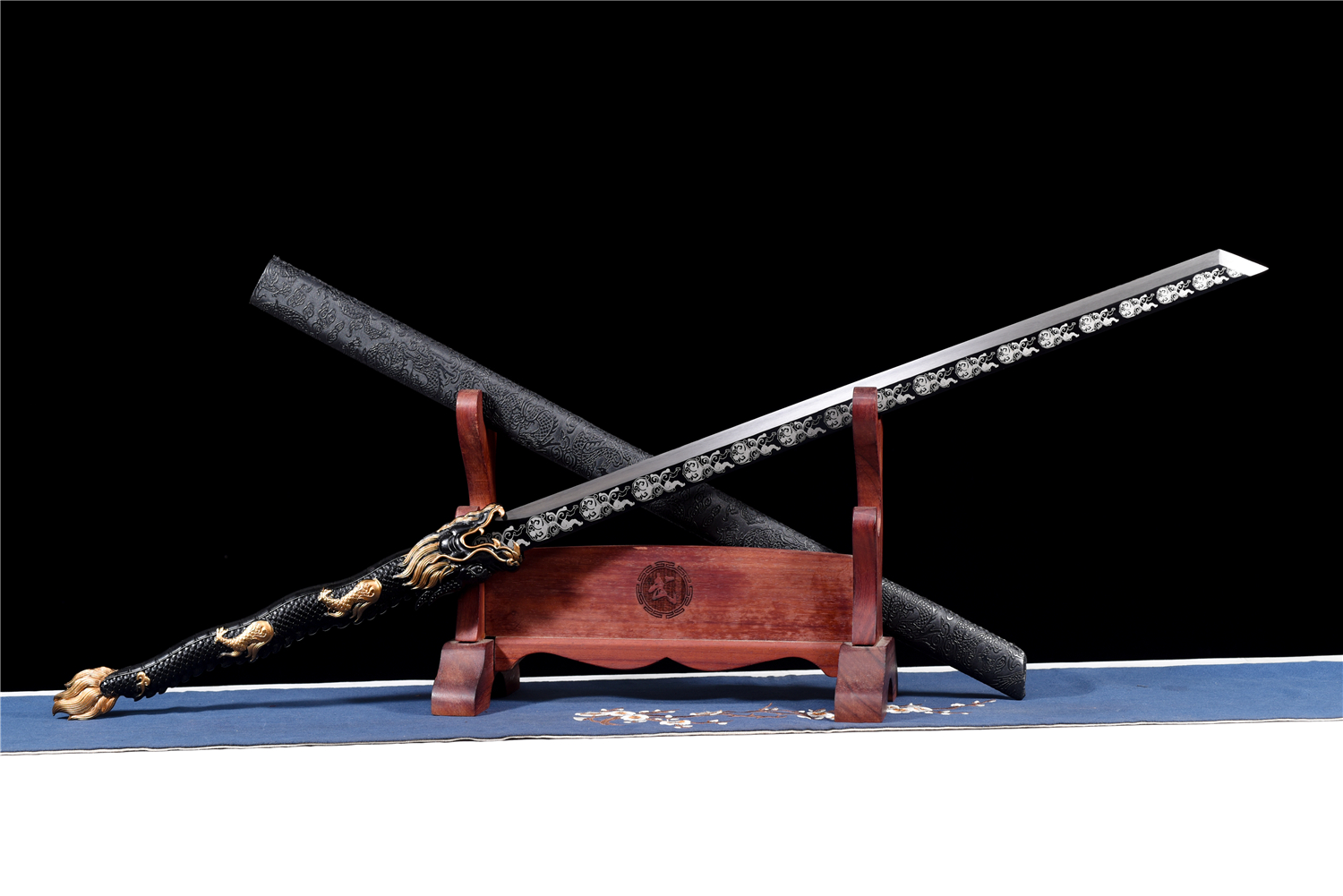 【羽紋傲龍唐刀】古兵器 武具　刀装具　日本刀　模造刀 居合刀 龙傲唐横刀》 - 刀剑产品网