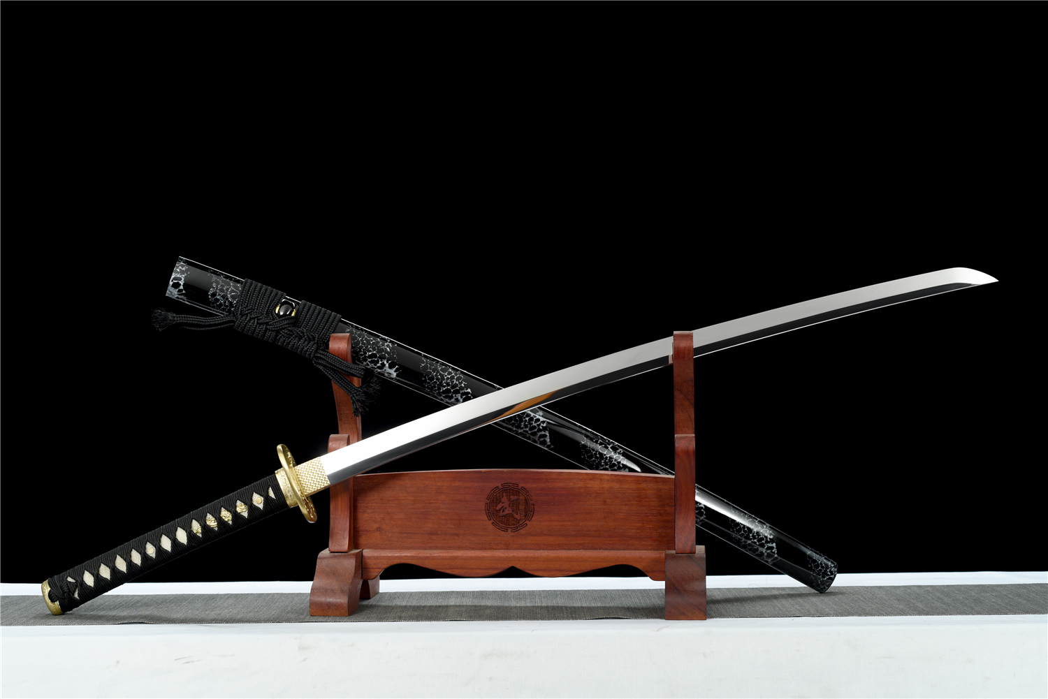 高輝度鏡面銅装侍刀『騰龍鏡面打刀』古兵器 武具 刀装具 日本刀 模造刀 居合刀 高輝度鏡面銅装侍刀『騰龍鏡面打刀』古兵器 武具 刀装具