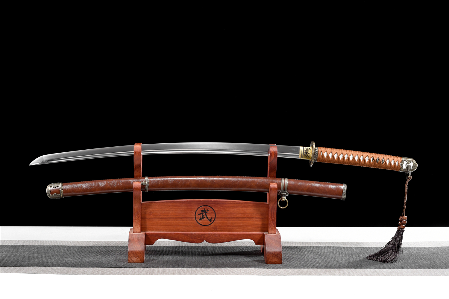 『98式第二次世界大戦指揮刀』武具　刀装具　日本刀　模造刀 居合刀 軍刀 98式第二次世界大戦指揮刀』武具 刀装具 日本刀 模造刀 居合刀 軍刀